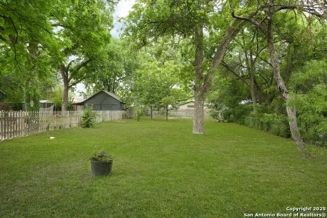  539 E Huisache, San Antonio, TX 78212 photo 12