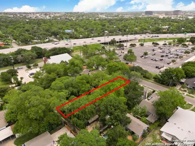  539 E Huisache, San Antonio, TX 78212 photo 3