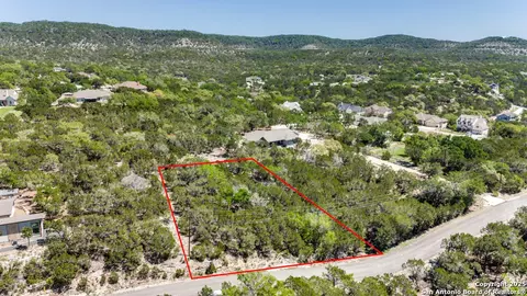 553 Herauf Dr, Canyon Lake, TX 78133