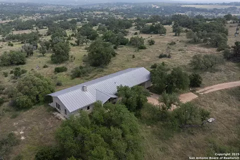 306 Fieldstone, Johnson City, TX 78636