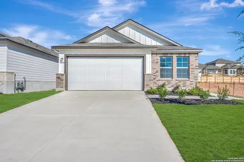 6228 Persimmon Lk, San Antonio, TX 78245