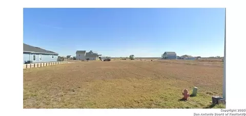 9 Westpointe Dr, Rockport, TX 78382