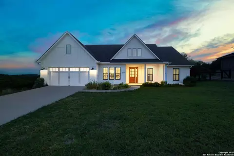 537 Compass Rose, Canyon Lake, TX 78133