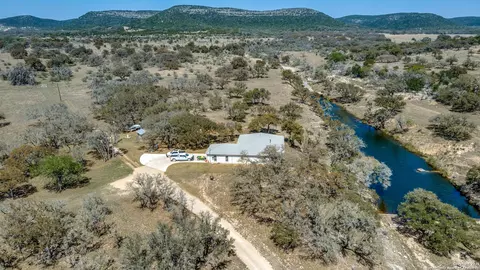 View/Area - 5430 Cr-111, Utopia, TX 78884 photo 4 of 8