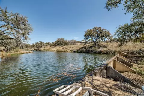 View/Area - 5430 Cr-111, Utopia, TX 78884 photo 3 of 8
