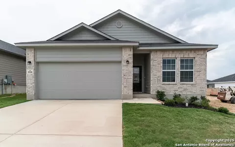 8908 Grey Elm, Elmendorf, TX 78112