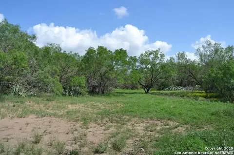 tbd Cr 662, Devine, TX 78016 photo 4