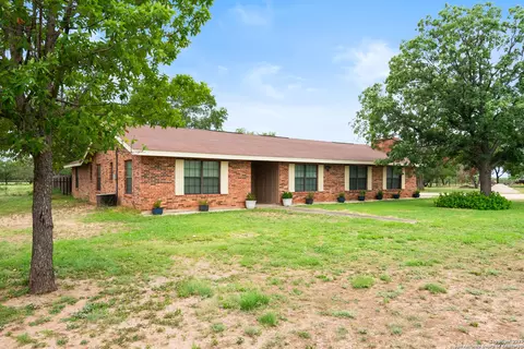1373 County Road 373, Uvalde, TX 78801