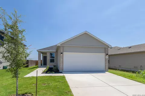 4112 Sunfield Dr, Seguin, TX 78155