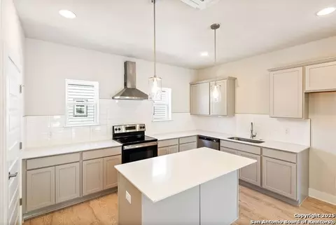 419 Ira Ave #1101, San Antonio, TX 78209