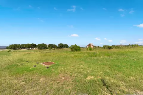 161 Pinto Cyn, Bandera, TX 78003