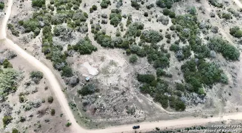 74200 Sd, Rocksprings, TX 78880