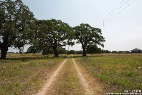 1003 County Road 334, Stockdale, TX 78160
