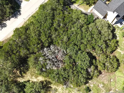 815 Winding Riv, Spring Branch, TX 78070