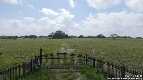 lot2 County Road 6723, Natalia, TX 78059