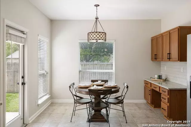 Dining - 18310 Redwood Path, San Antonio, TX 78259 photo 3 of 3