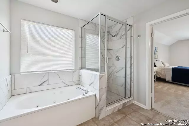 Bath - 18310 Redwood Path, San Antonio, TX 78259 photo 2 of 4