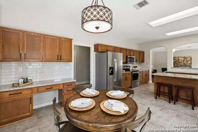 Kitchen - 18310 Redwood Path, San Antonio, TX 78259 photo 4 of 4