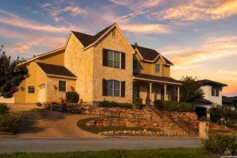 758 Mission, New Braunfels, TX 78130