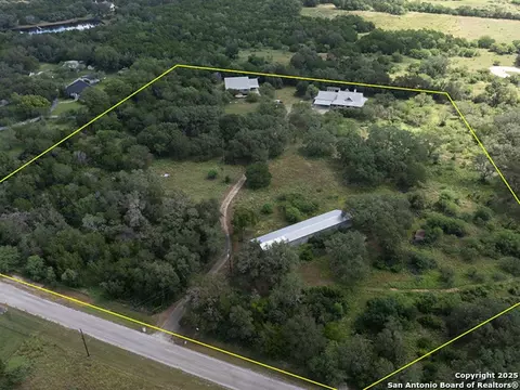 1210 Whispering Woods, New Braunfels, TX 78132
