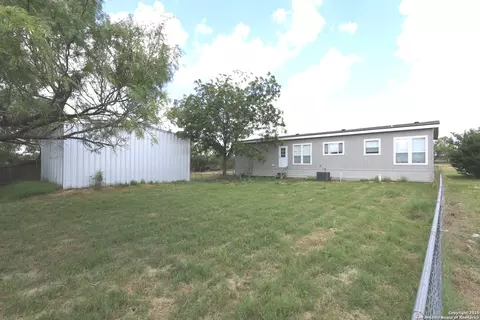 7510 Pittman, Adkins, TX 78101