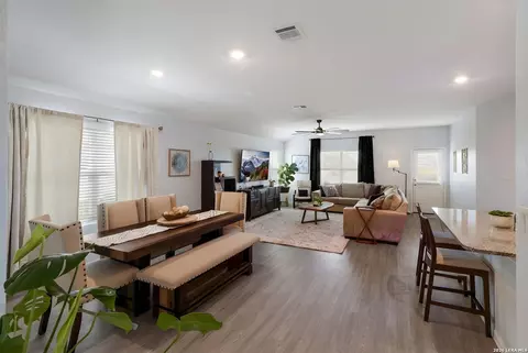 337 Cordova Xing, Seguin, TX 78155