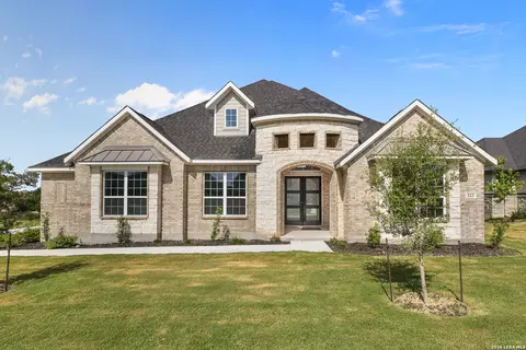 222 Poe Pkwy, Castroville, TX 78009