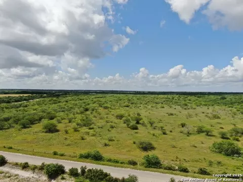 Tract 3 County Rd 207, Hobson, TX 78117