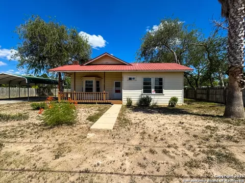 102 N N Ft, Brackettville, TX 78832