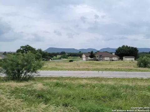 118 Copper Sage Ct, Kingsland, TX 78639