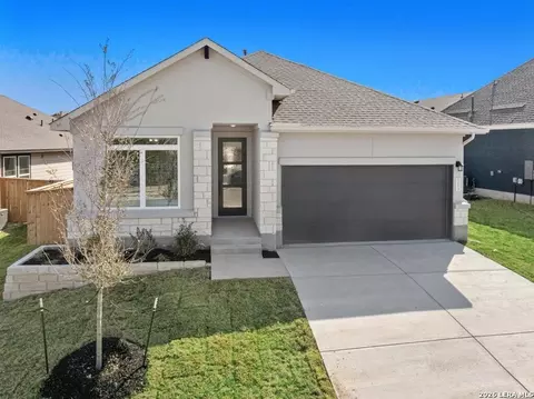 113 Radnor Rd, New Braunfels, TX 78130
