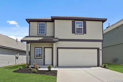 8806 Black Oak Dr, Elmendorf, TX 78112