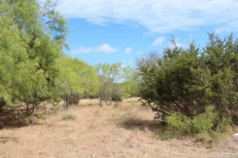 lot23 Cypress, Bandera, TX 78003