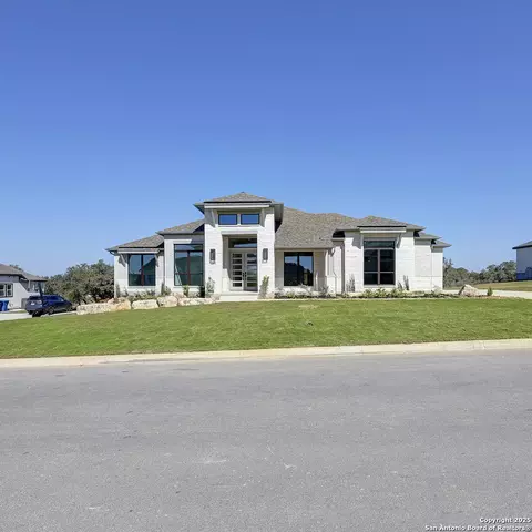 200 Violet Way, Castroville, TX 78009