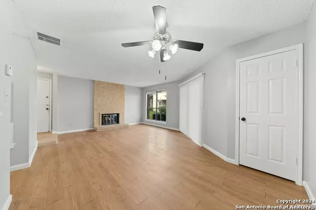Living - 11843 Braesview #2311, San Antonio, TX 78213 photo 4 of 4