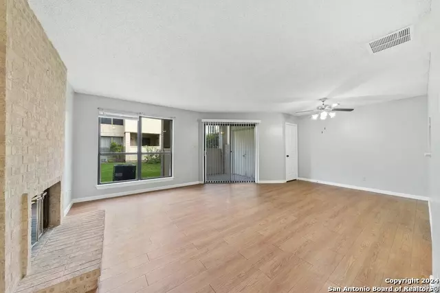 Living - 11843 Braesview #2311, San Antonio, TX 78213 photo 1 of 4