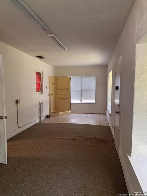 102 11th, Junction, TX 76849 photo 6