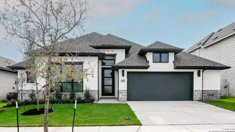 2207 Zachry Dr, New Braunfels, TX 78132