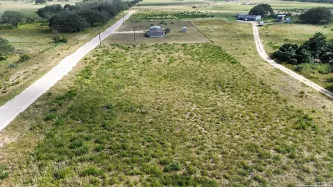949 Cr 777 #LOT 5, Devine, TX 78016 photo 5