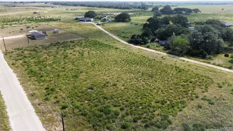 949 Cr 777 #LOT 5, Devine, TX 78016 photo 6
