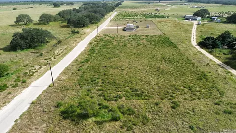 949 Cr 777 #LOT 5, Devine, TX 78016 photo 3