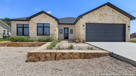 120 Hiram Cook, Blanco, TX 78606