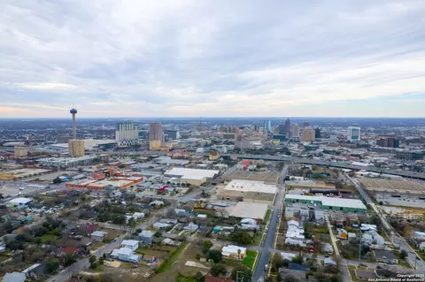 0 N Olive, San Antonio, TX 78202