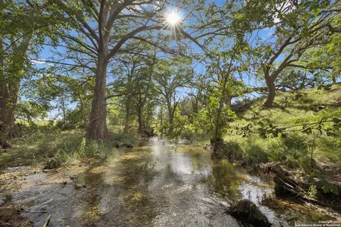 1078 Fm 480, Center Point, TX 78010