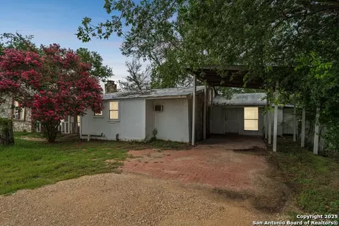 Other - 897 Zig Zag, Devine, TX 78016 photo 10 of 10