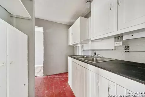 Other - 897 Zig Zag, Devine, TX 78016 photo 5 of 10