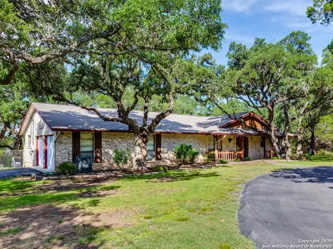 10156 Axis Cir, Boerne, TX 78006