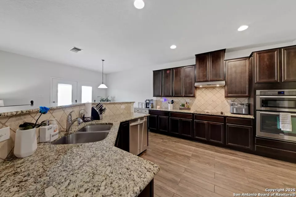 Kitchen - 1425 Jordan Xing, New Braunfels, TX 78130 photo 2 of 3
