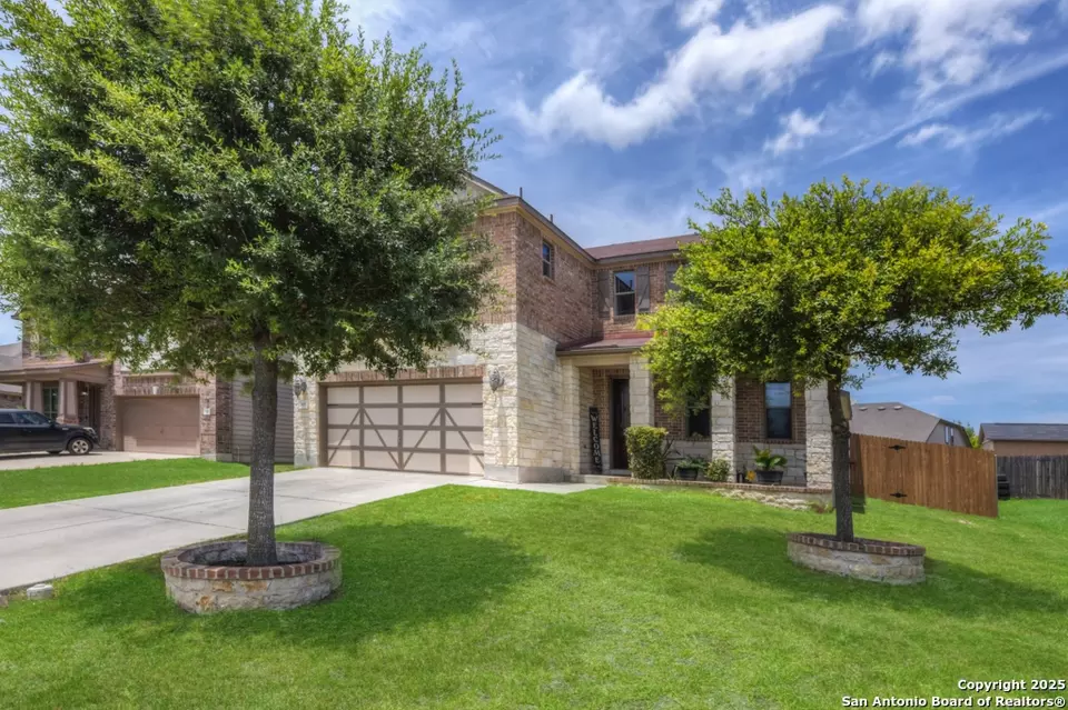 Exterior - 1425 Jordan Xing, New Braunfels, TX 78130 photo 4 of 9