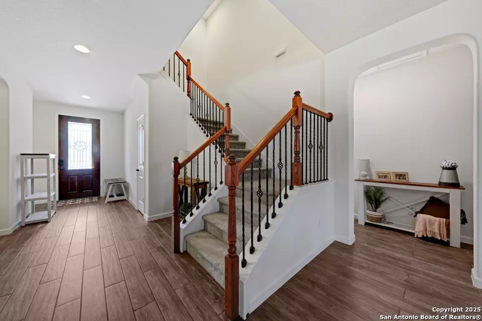 Entry Way - 1425 Jordan Xing, New Braunfels, TX 78130 photo 2 of 2